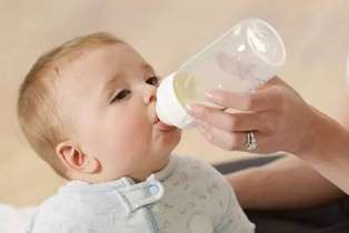 آنچه باید درباره حساسیت به لبنیات در نوزادان و شیرخواران بدانید‎‎