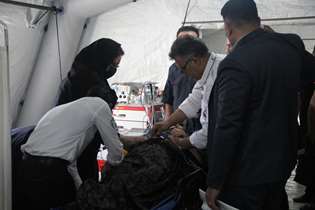 ارایه خدمات بهداشتی و درمانی به زائران مراسم ارتحال امام خمینی(ره)