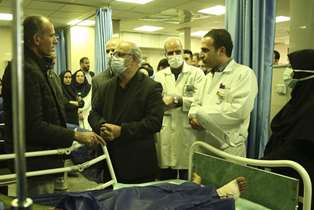 بازدید نوروزی دکتر زالی از بیمارستان امام حسین(ع) و مرکز خدمات جامع سلامت لیله‌القدر