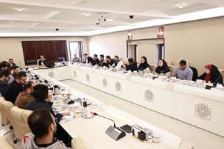 استفاده از ظرفیت نخبگان و جوانان؛ محور گفت‌وگوی رییس دانشگاه با فعالان دانشجویی