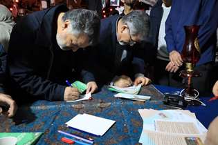 بازدید معاون فرهنگی و دانشجویی وزارت بهداشت از خیمه فاطمیه انجمن اسلامی دانشجویان دانشگاه