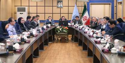 رئیس دانشگاه با گروه آموزشی قلب و عروق دیدار کرد/ دکتر آقاجانی: برنامه های آموزشی، مناسب با نیازهای حوزه سلامت تدوین شود