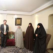دست‌اندرکاران ششمین همایش قرآنی با خانواده شهیدان شعبانی دیدار کردند