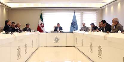 برنامه های اجرایی شبکه های بهداشت و درمان بررسی شد/ دکتر آقاجانی: نظارت بر ارائه خدمات سلامت را توسعه دهید