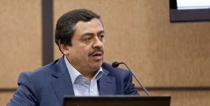 دکتر آقاجانی:سالانه کمتر از 20 بیمار مجوز خروج از کشور برای درمان دریافت می کنند