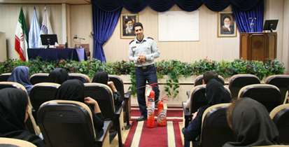 دوره آموزش اطفای حریق دربیمارستان شهدای تجریش برگزار شد