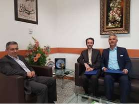 تقدیر معاون درمان وزارت بهداشت از روسای دو بیمارستان شهيد مفتح ورامين و شهدای پاکدشت