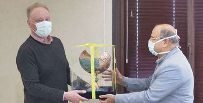 دکتر زالی از حمایت های نماینده سازمان بهداشت جهانی در ایران، تقدیر کرد