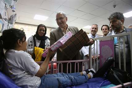 بازدید سرزده وزیر بهداشت از بیمارستان کودکان مفید