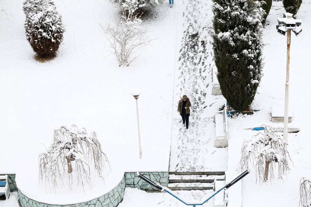 دانشگاه سفیدپوش شد