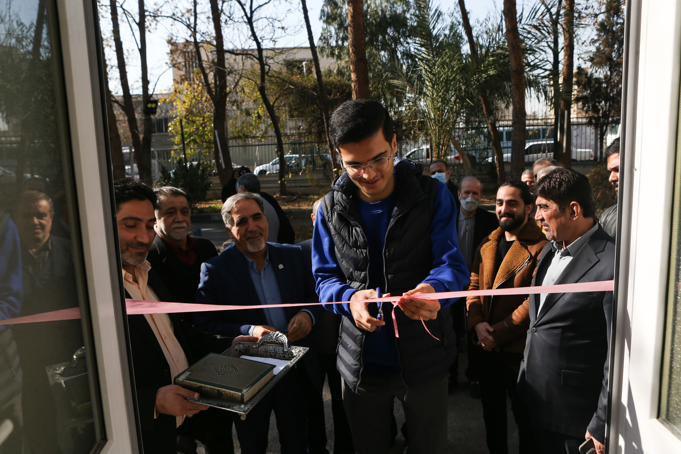 بازدید رییس دانشگاه از دانشکده توانبخشی و افتتاح دو پروژه&zwnj; عمرانی