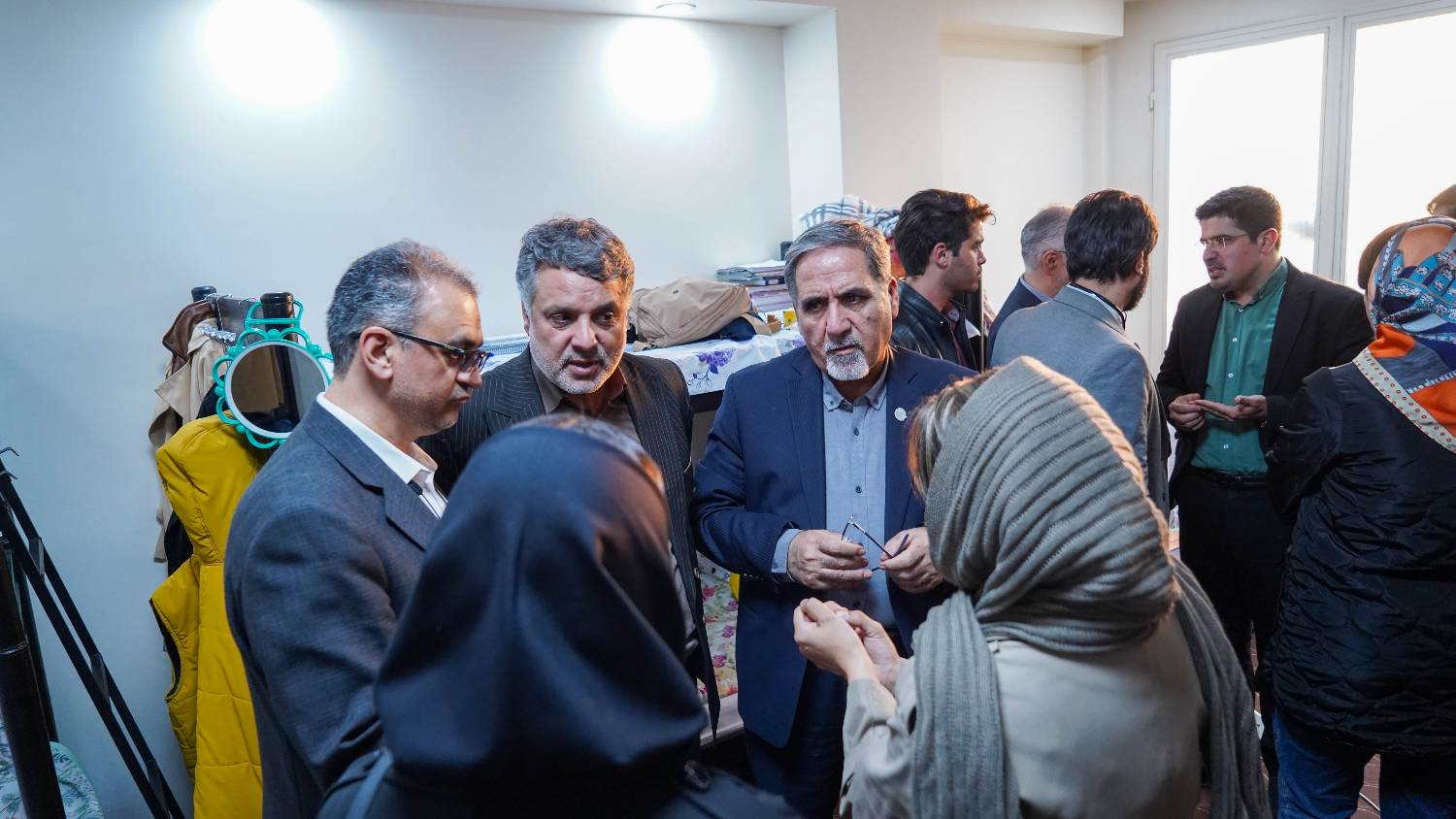 بازدید معاون فرهنگی وزارت بهداشت و رییس دانشگاه از ساختمان و سرای دانشجویی دخترانه دربند