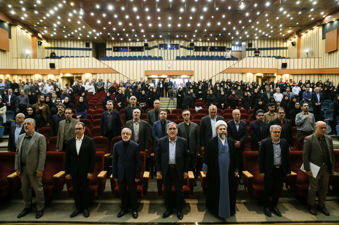 آیین بزرگداشت امام شهید ایران و شهدای خانواده رهبری در دانشگاه (1)